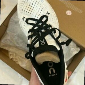 On Cloud X 4 Women's Training Shoes, Popular Color Mix, Enhanced Support